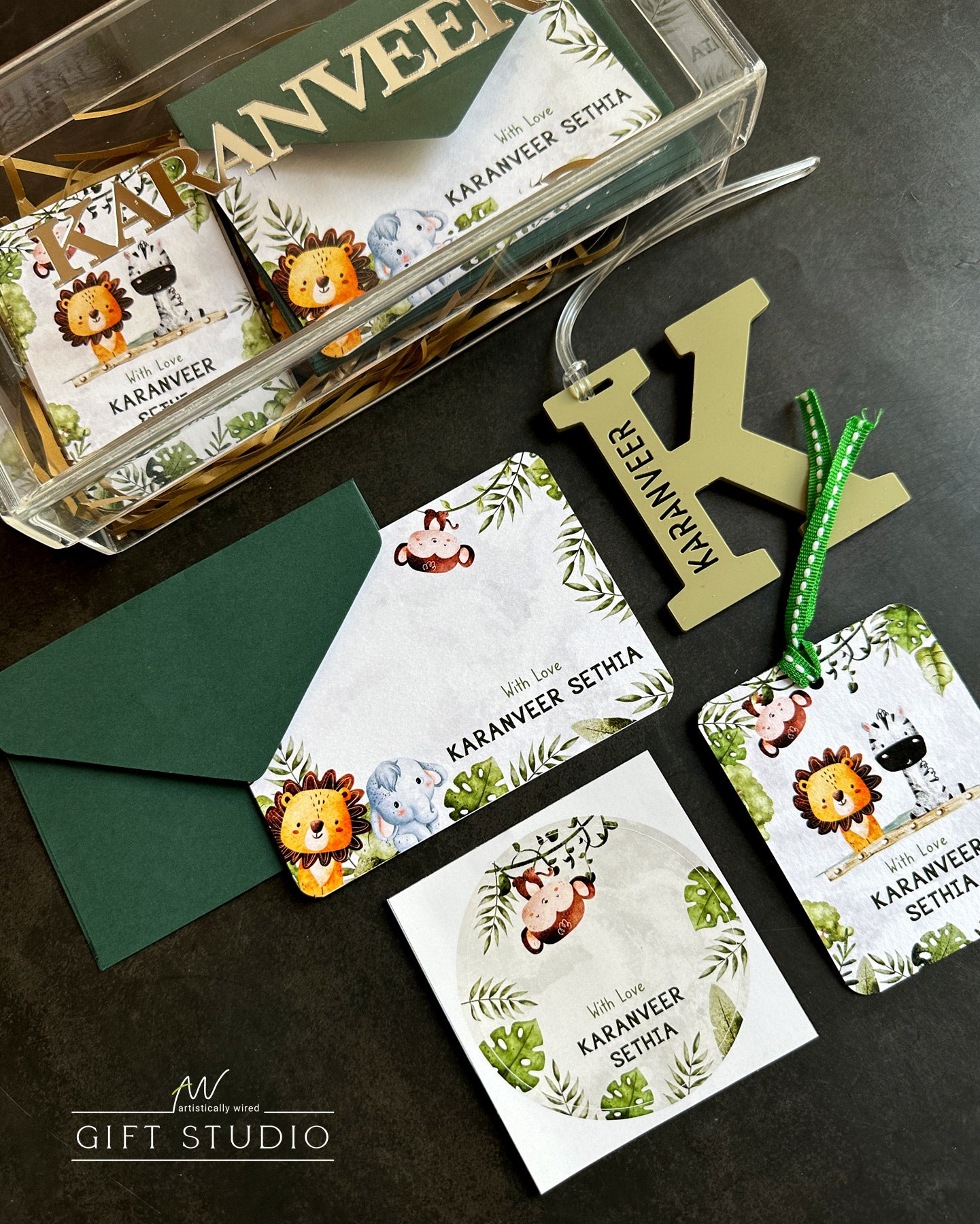 Premium Stationery Gift Set : Roaring Jungle