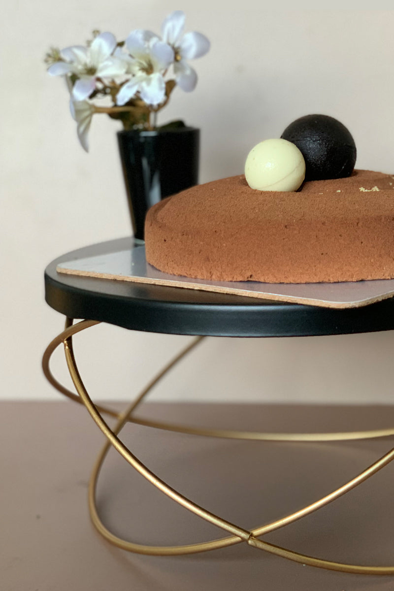 Black Orbit Cake Stand